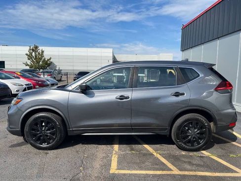 Used 2020 Nissan Rogue S image 3