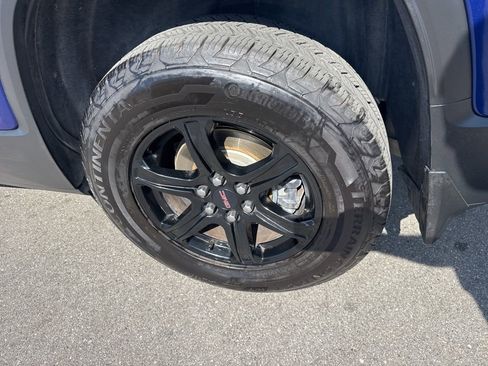 Used 2023 GMC Acadia AT4 w/ Technology Package image 6