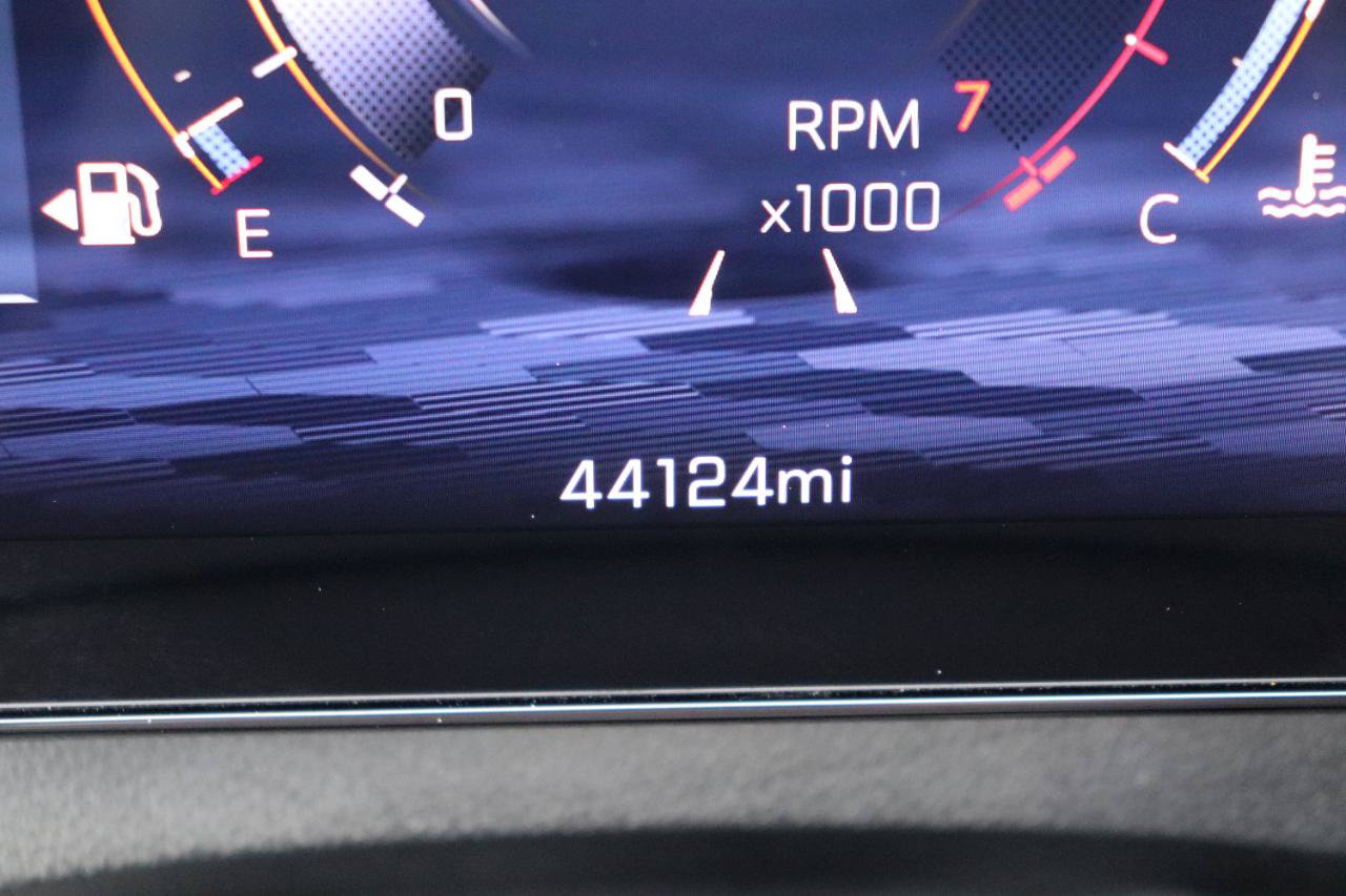 Used 2025 Chevrolet Traverse LT FWD image 31