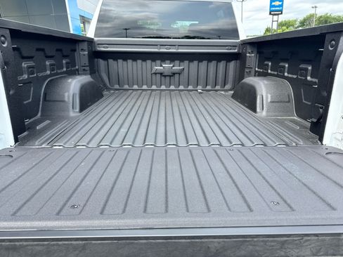 New 2026 Chevrolet Silverado 1500 RST w/ RST Select Package AWD/4WD image 9