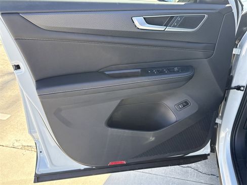 New 2026 Volkswagen Atlas Cross Sport SEL image 10