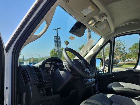 Used 2026 RAM ProMaster 2500 w/ Convenience Group FWD image 10