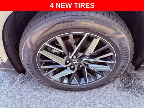 Used 2024 Lexus TX 350 FWD w/ Captains Chair Package image 4