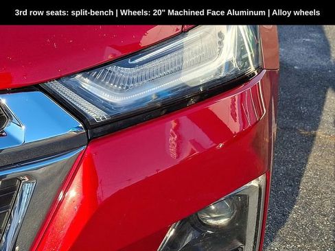 Used 2022 Chevrolet Traverse LT w/ LT Premium Package image 19