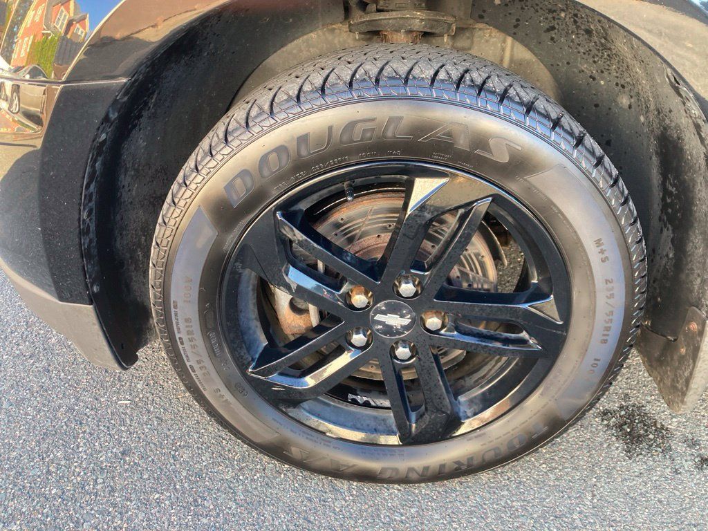 Used 2017 Chevrolet Equinox LT AWD/4WD image 15