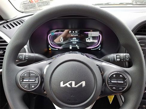 New 2025 Kia Soul LX w/ LX Technology Package image 13
