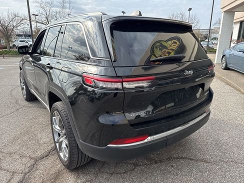 Used 2023 Jeep Grand Cherokee Laredo w/ Trailer Tow Prep Group (B) image 8