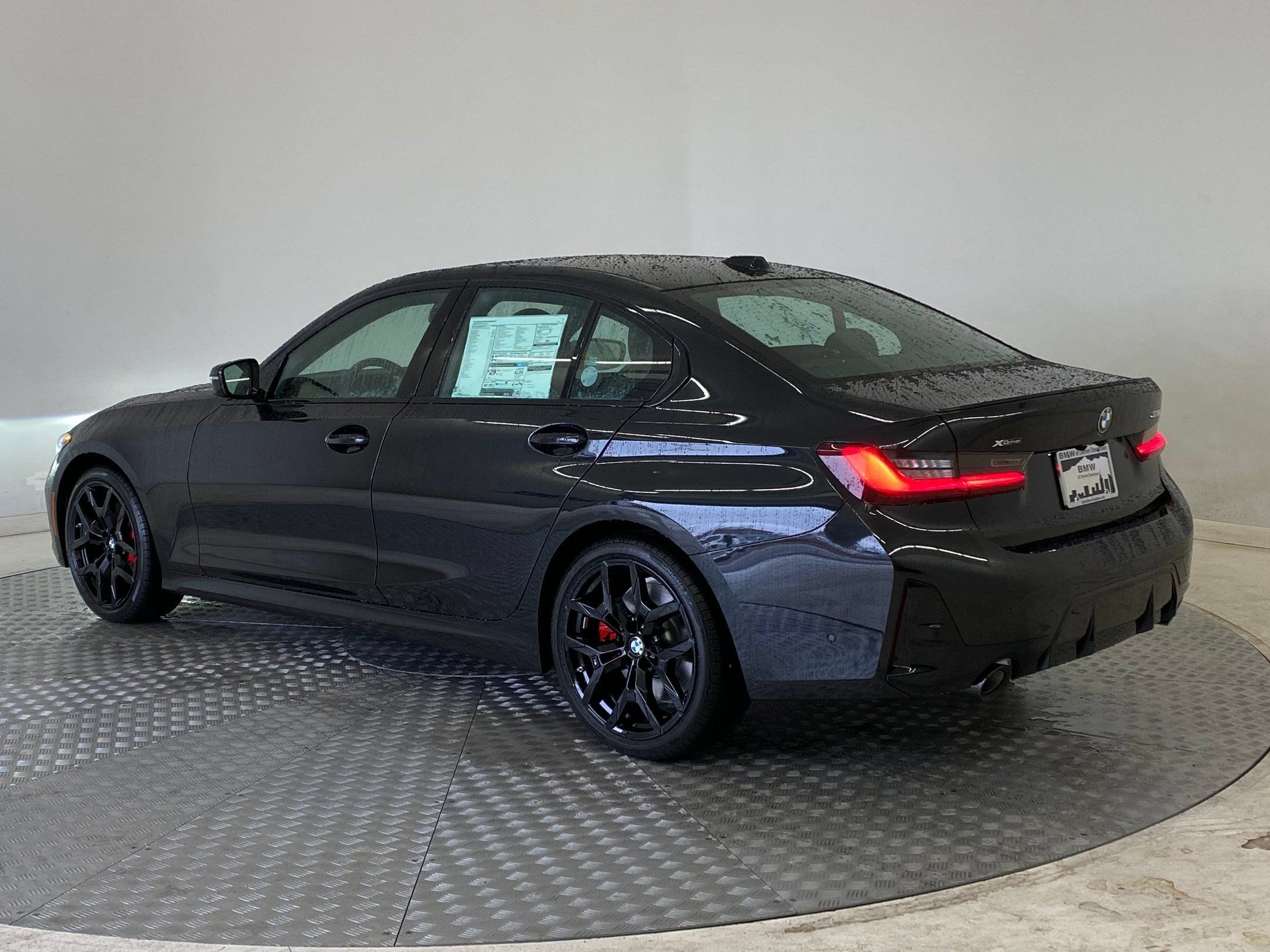 Used 2026 BMW 330i xDrive Sedan w/ M Sport Package AWD/4WD image 3
