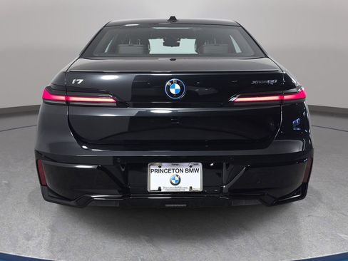 New 2026 BMW i7 xDrive60 w/ Executive Package AWD/4WD image 6