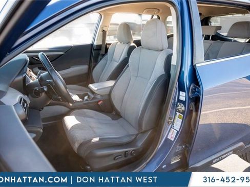 Used 2020 Subaru Outback Premium image 4