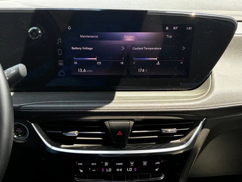 Used 2024 Buick Encore GX Avenir AWD/4WD image 14