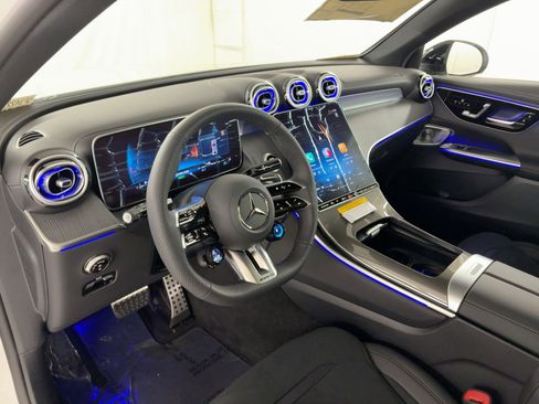 New 2025 Mercedes-Benz GLC 63 AMG S image 4