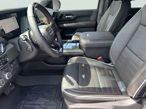 New 2026 GMC Yukon AT4 Ultimate AWD/4WD image 9