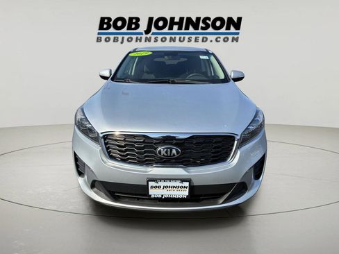 Used 2019 Kia Sorento AWD V6 image 8