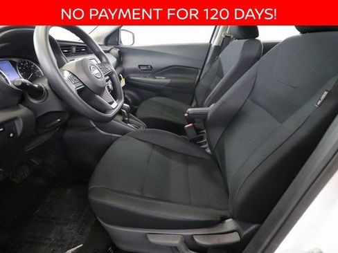 New 2025 Nissan Kicks Play S image 9