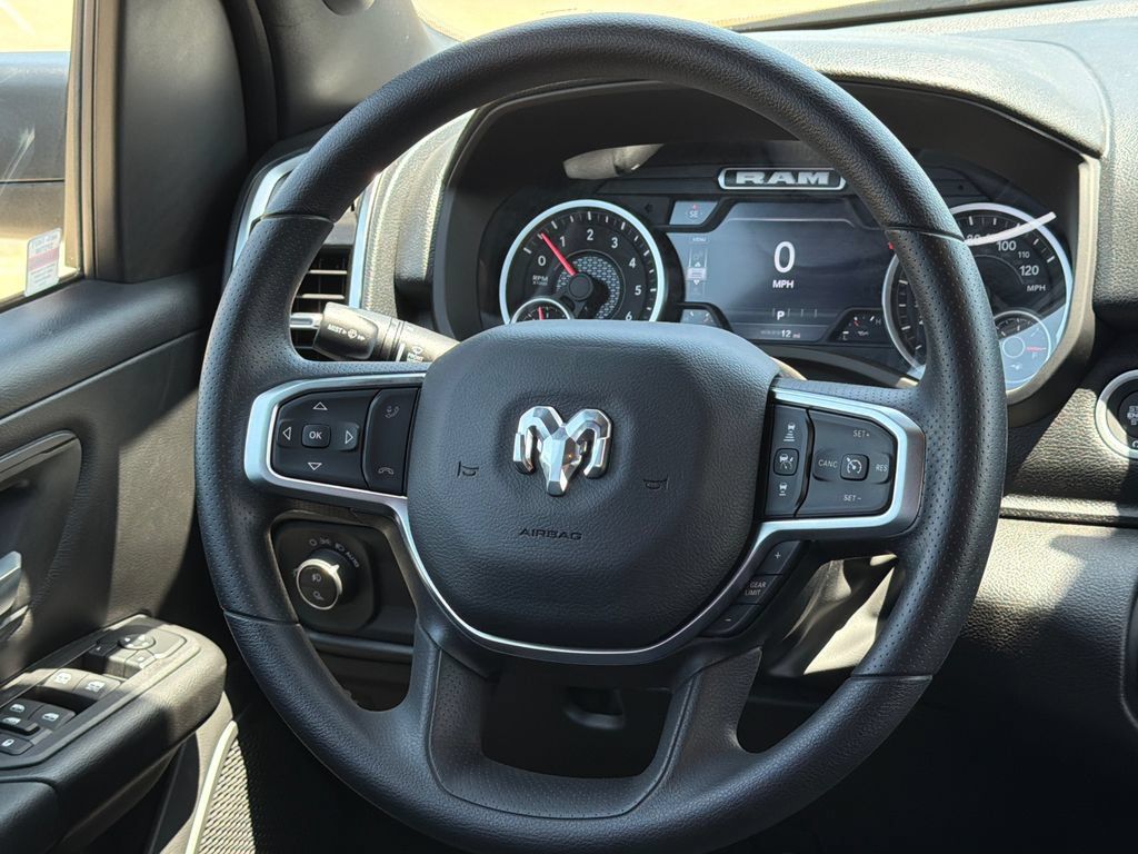 New 2026 RAM 1500 Express AWD/4WD image 12