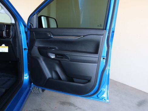 New 2025 Ford Ranger Lariat w/ Black Appearance Package image 39