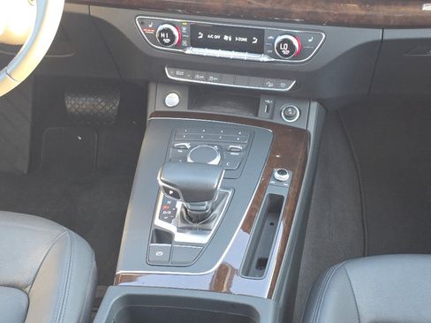 Used 2019 Audi Q5 2.0T Premium w/ Convenience Package image 25