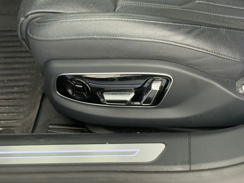 Used 2022 Audi A8 L 3.0T w/ Executive Package image 14