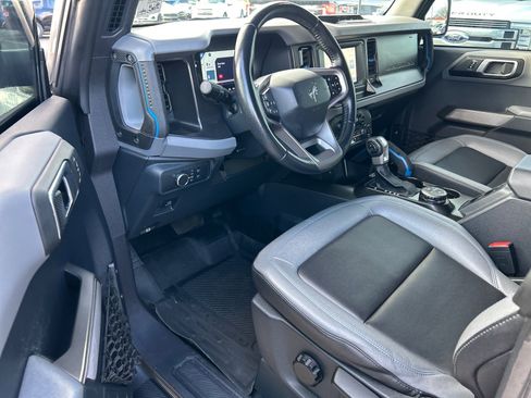 Certified 2022 Ford Bronco Black Diamond image 5