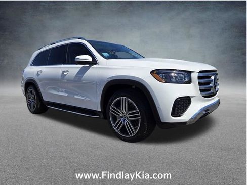 Used 2024 Mercedes-Benz GLS 450 4MATIC image 3