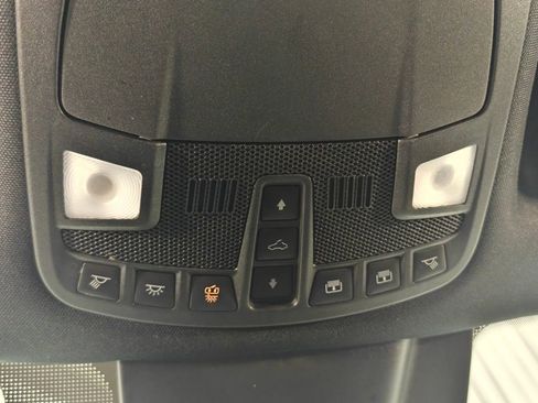 Used 2021 Ford Expedition Max XLT image 12