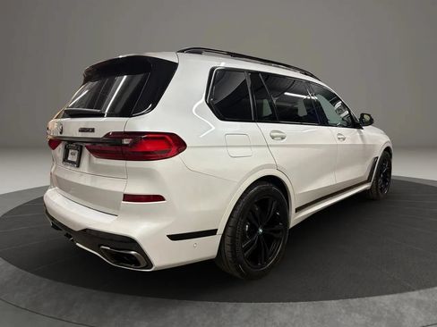 Used 2021 BMW X7 M50i AWD/4WD image 8