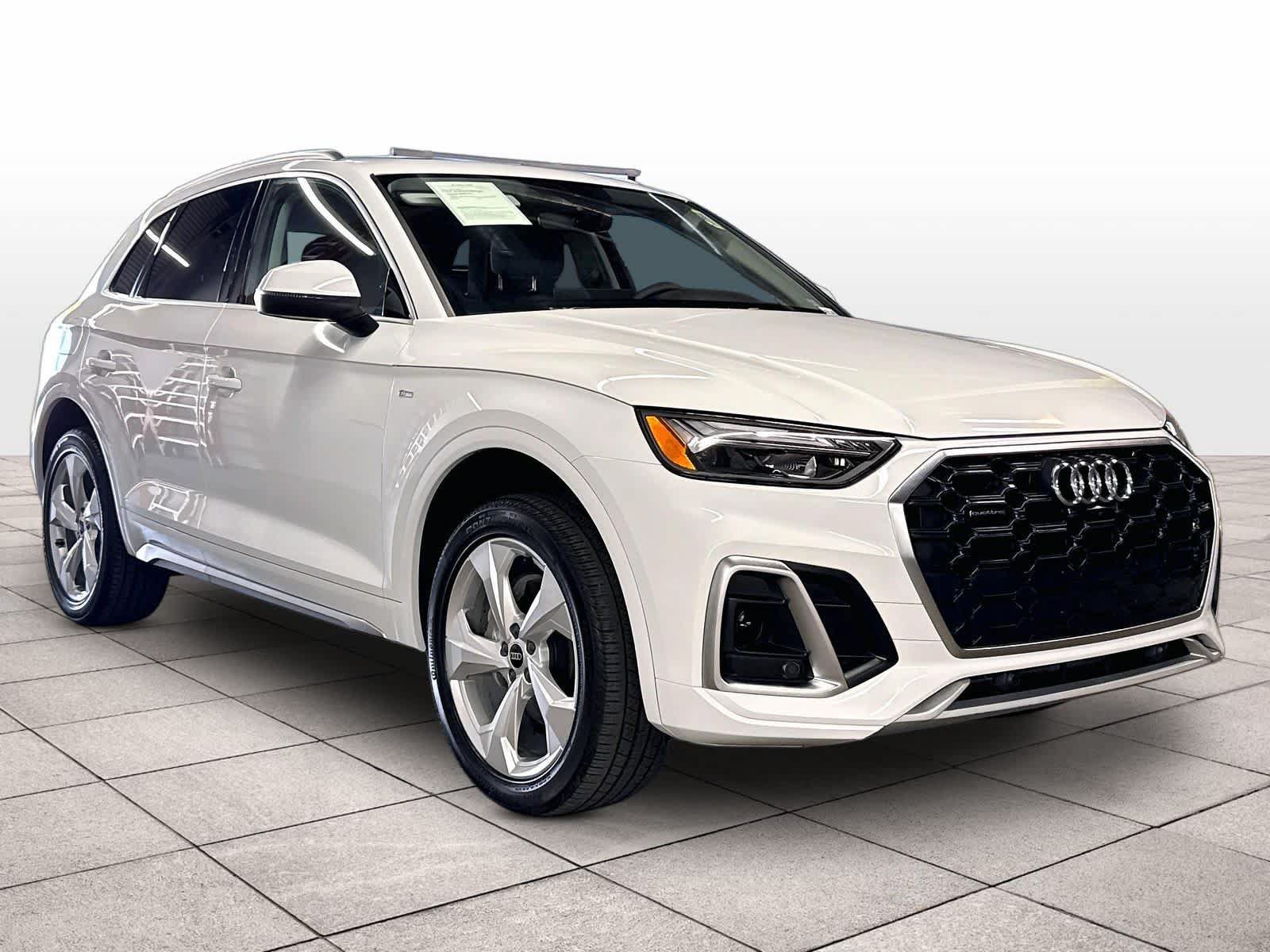 Used 2023 Audi Q5 2.0T Premium Plus w/ Premium Plus Package AWD/4WD image 2