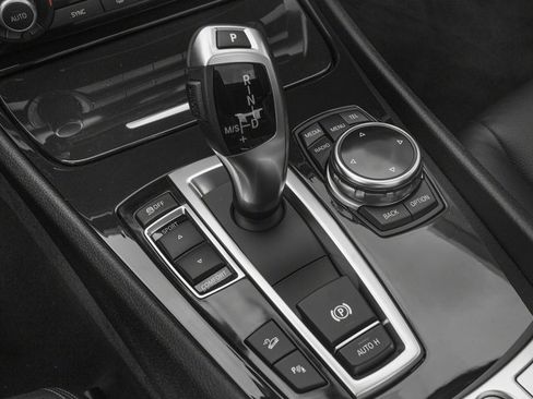 Used 2016 BMW 535i Gran Turismo image 10