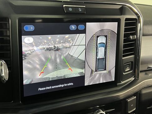 Used 2025 Ford F450 Lariat w/ FX4 Off-Road Package image 19