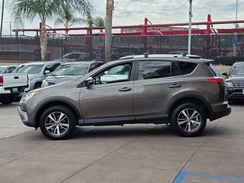 Used 2016 Toyota RAV4 XLE FWD image 9