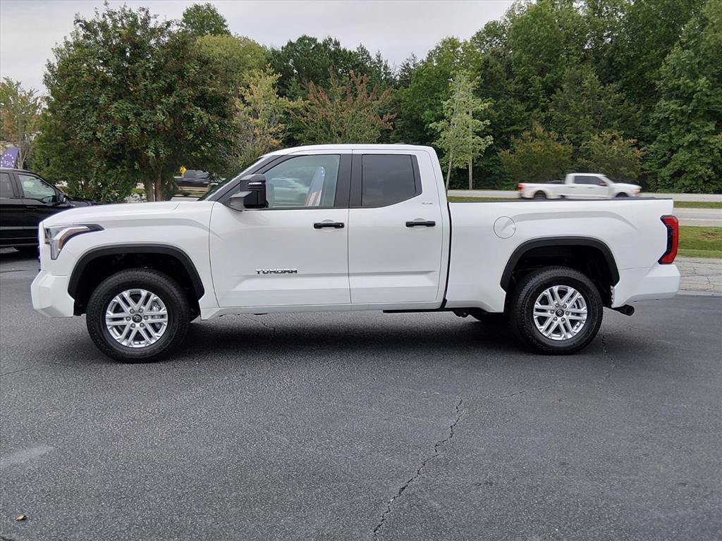 Used 2026 Toyota Tundra SR5 w/ SR5 Convenience Package AWD/4WD image 7