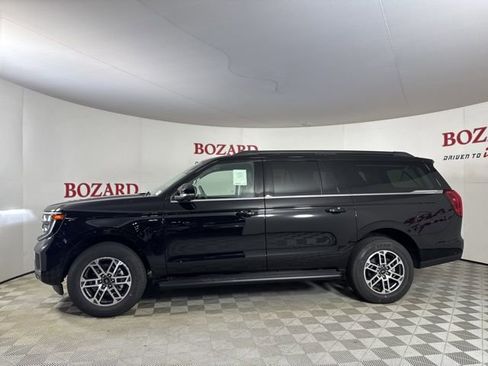 New 2025 Ford Expedition Max Active image 4