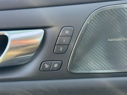 New 2026 Volvo V60 B5 Cross Country Plus w/ Climate Package image 10