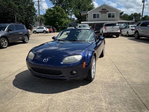 Used 2008 MAZDA MX-5 Miata Grand Touring w/ Premium Pkg RWD image 6