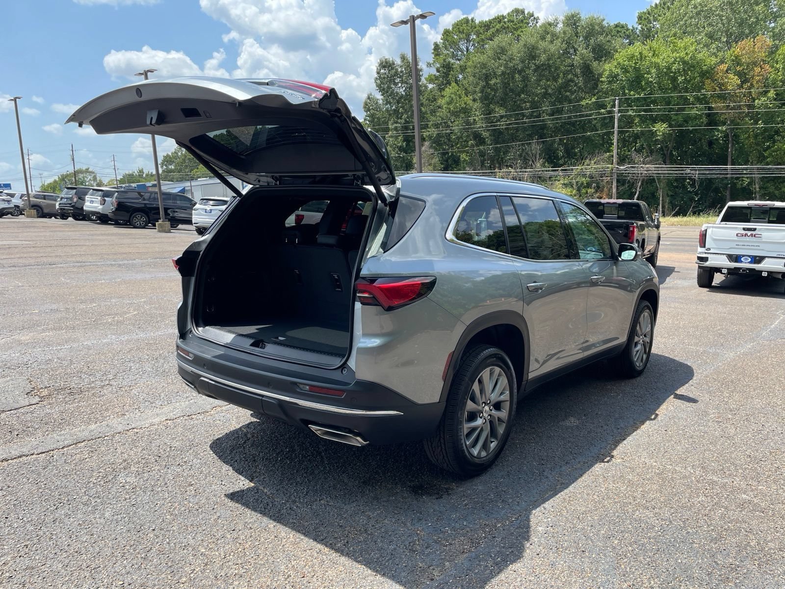 New 2026 Buick Enclave Preferred w/ Power Package FWD image 39