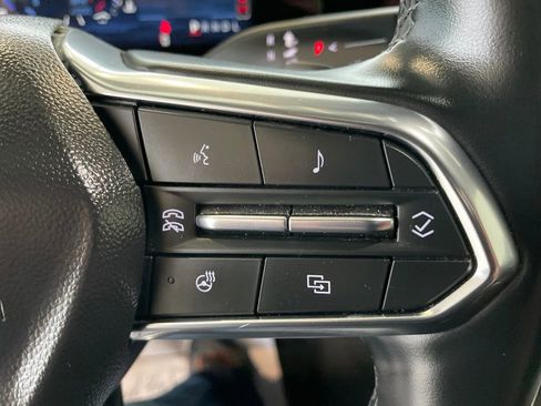 Used 2025 Chevrolet Equinox LT AWD/4WD image 13