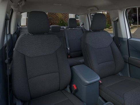 New 2025 Ford Maverick XL image 9