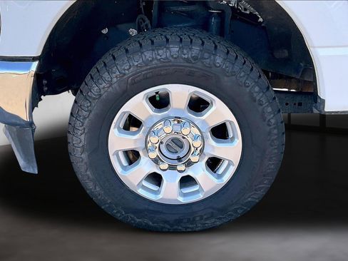 Used 2024 Ford F250 XLT image 35