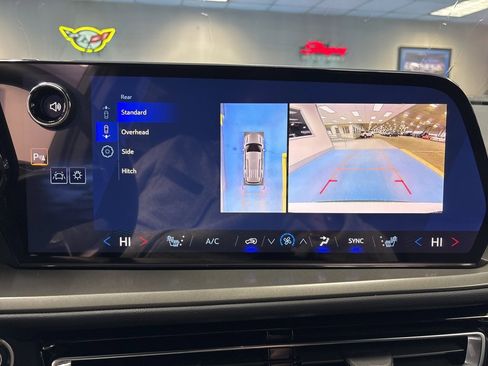 New 2026 Chevrolet Traverse LT image 37