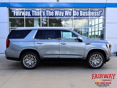 New 2025 GMC Yukon Elevation w/ LPO, Elevation Black Package