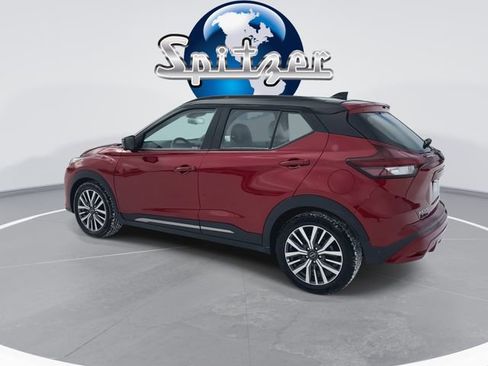 Used 2023 Nissan Kicks SR w/ SR Premium Package image 7
