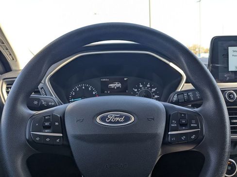 Used 2022 Ford Escape SE image 21
