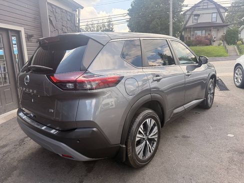 Used 2022 Nissan Rogue SV FWD image 5