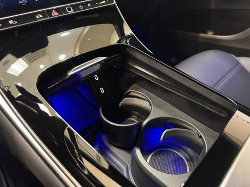 Certified 2025 Mercedes-Benz GLC 300 image 15