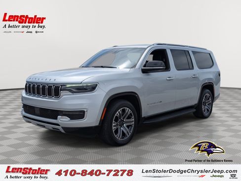 Used 2024 Jeep Wagoneer L Series II w/ Flexible Seating Group image 1