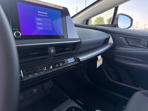 New 2027 Toyota Prius LE FWD image 19