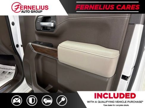 Used 2021 GMC Sierra 1500 SLT w/ SLT Premium Package AWD/4WD image 16