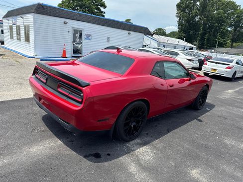 Used 2016 Dodge Challenger R/T Plus RWD image 4