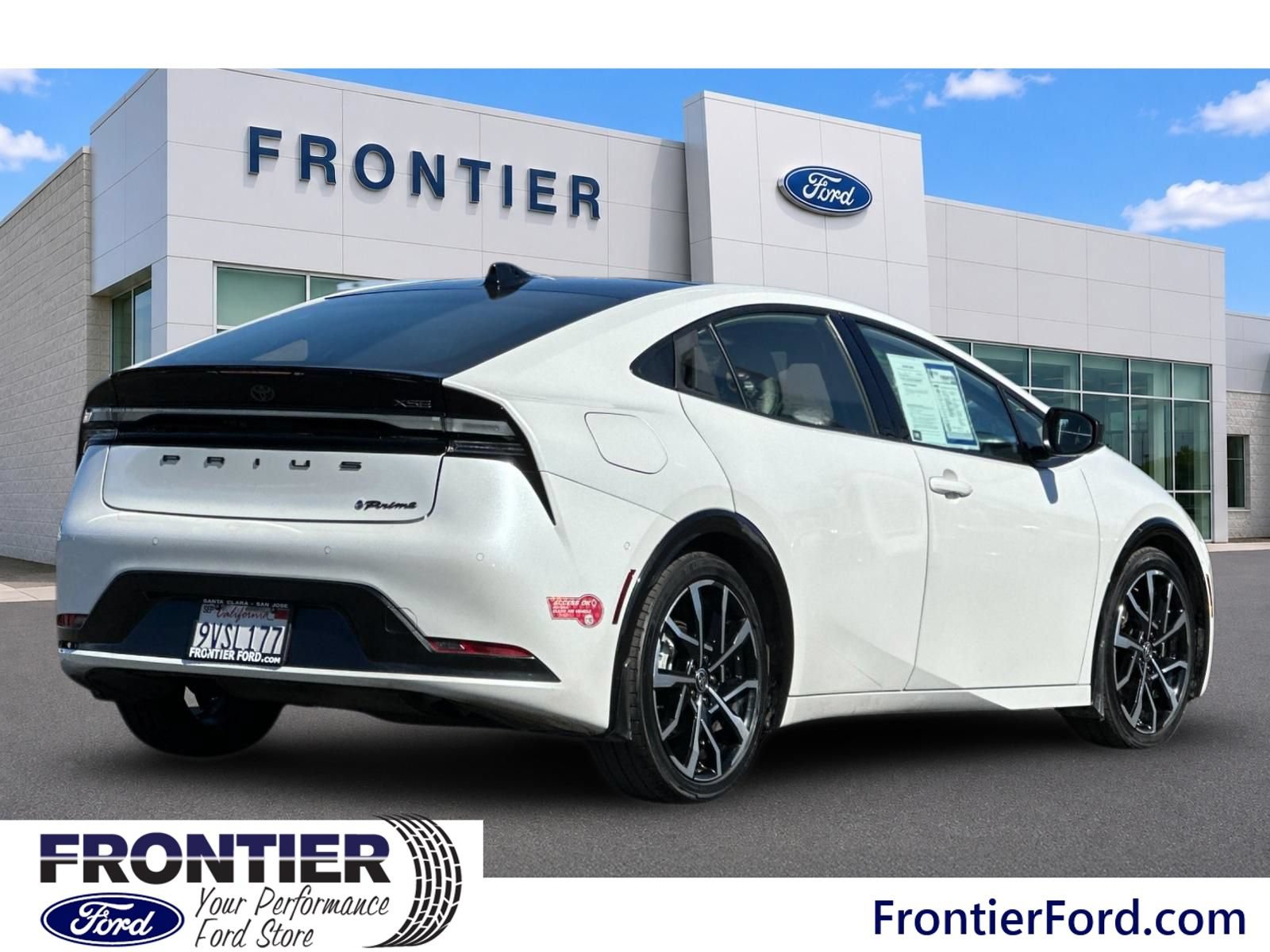 Used 2024 Toyota Prius Prime Premium w/ Advanced Technology Package FWD image 5